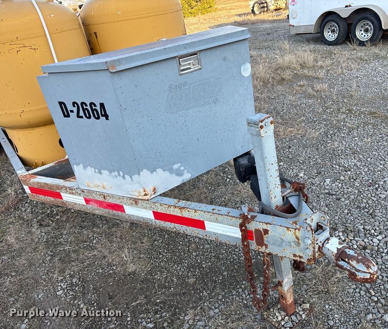 image for item EY9983 2010 Sage Oil Vac 112556 lube trailer