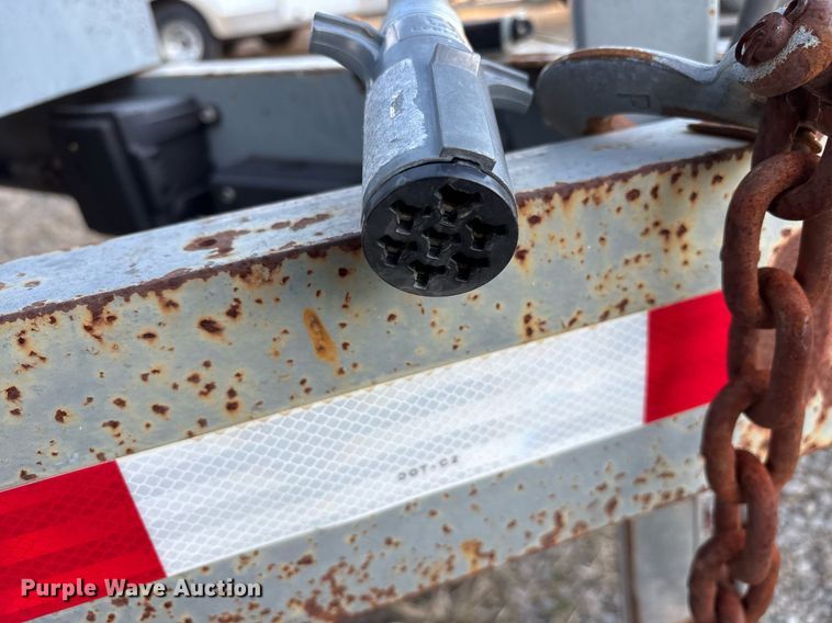 image for item EY9983 2010 Sage Oil Vac 112556 lube trailer