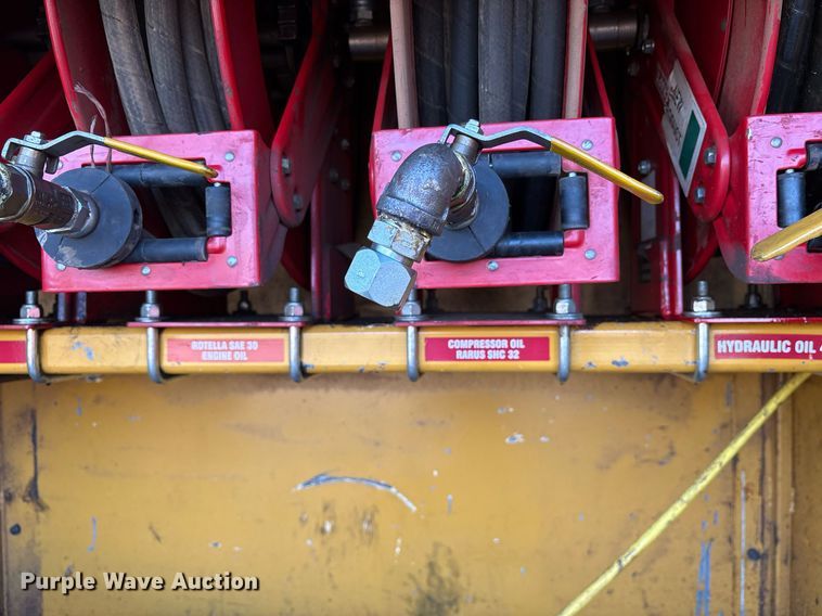 image for item EY9983 2010 Sage Oil Vac 112556 lube trailer