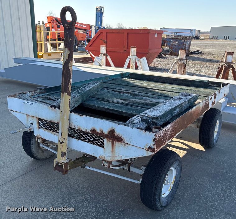 image for item EY9986 Hay wagon