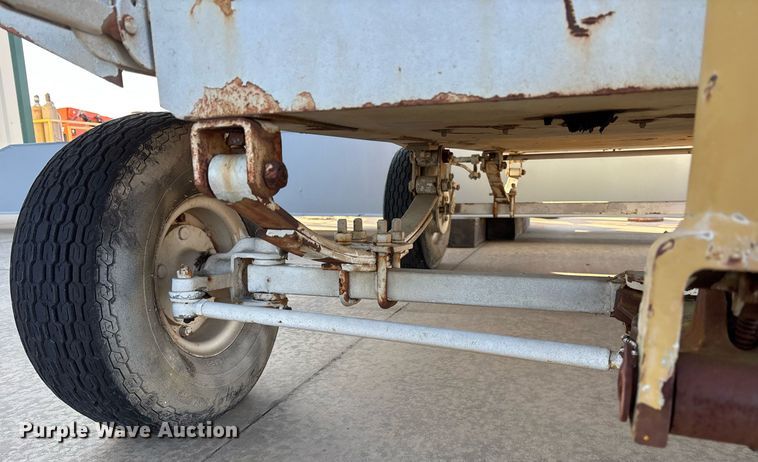 image for item EY9986 Hay wagon