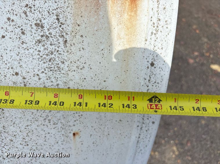 image for item EY9987 Oil tank