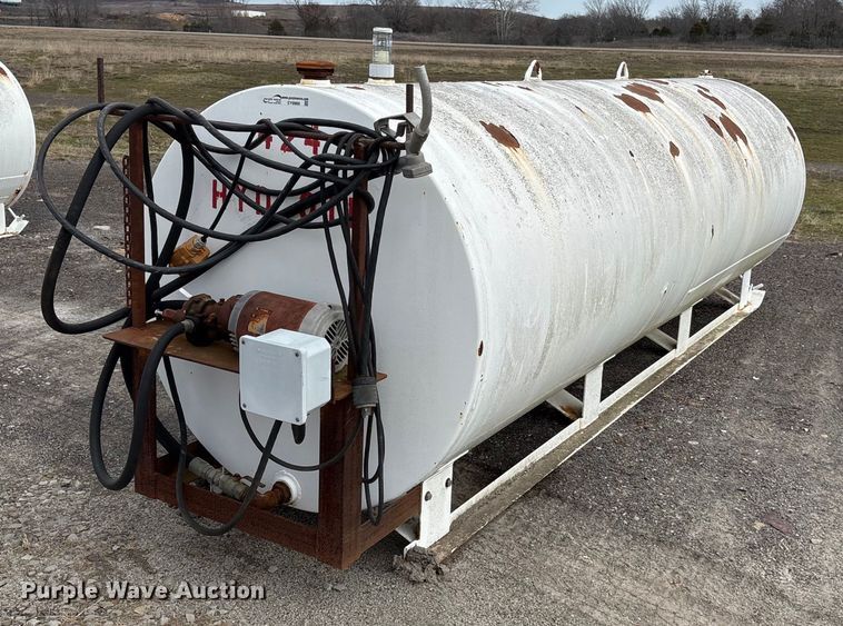 image for item EY9988 Oil tank 