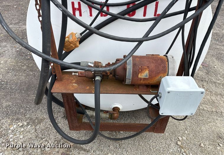 image for item EY9988 Oil tank 