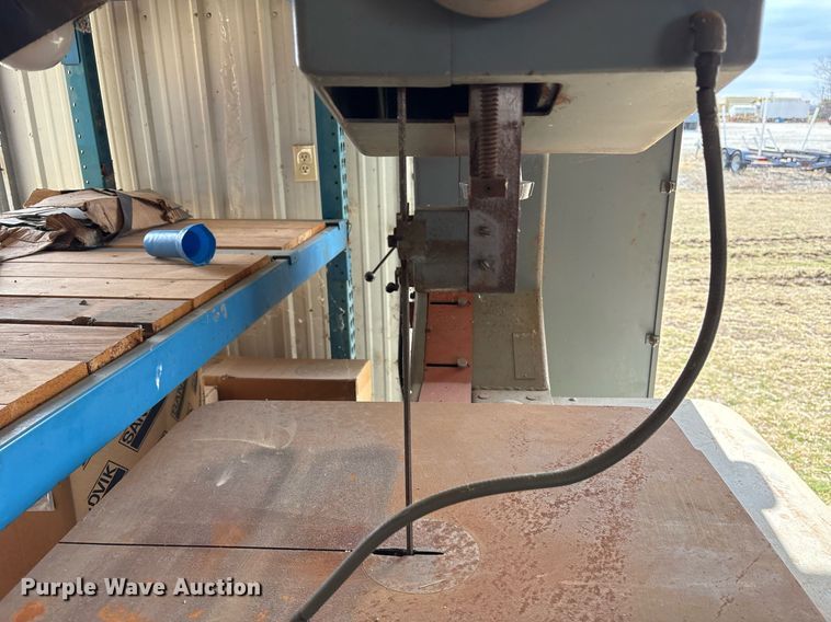 image for item EY9990 DoAll 3613-20 band saw