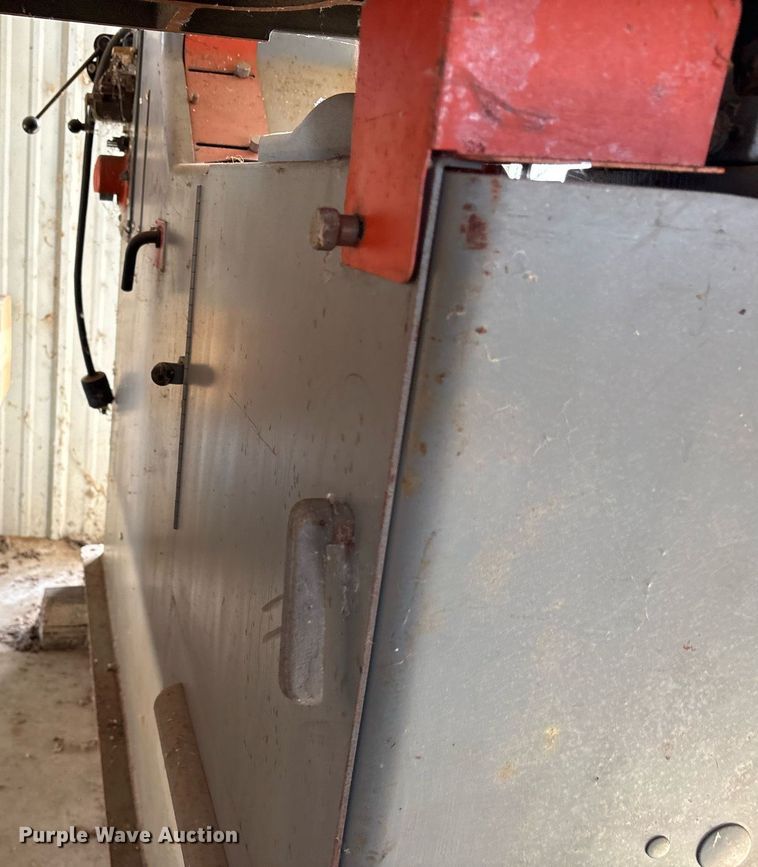 image for item EY9990 DoAll 3613-20 band saw