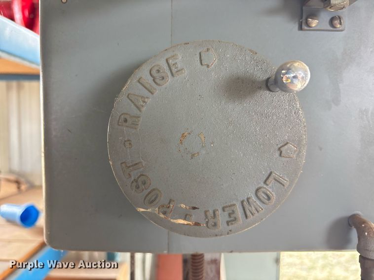 image for item EY9990 DoAll 3613-20 band saw