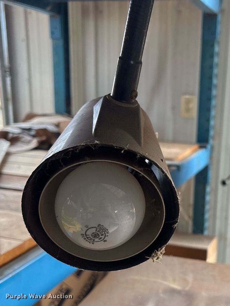 image for item EY9990 DoAll 3613-20 band saw