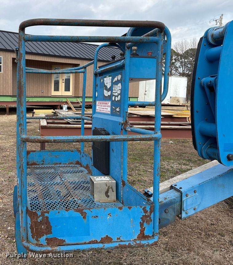 image for item EY9996 2005 Genie Z-45/25 boom lift