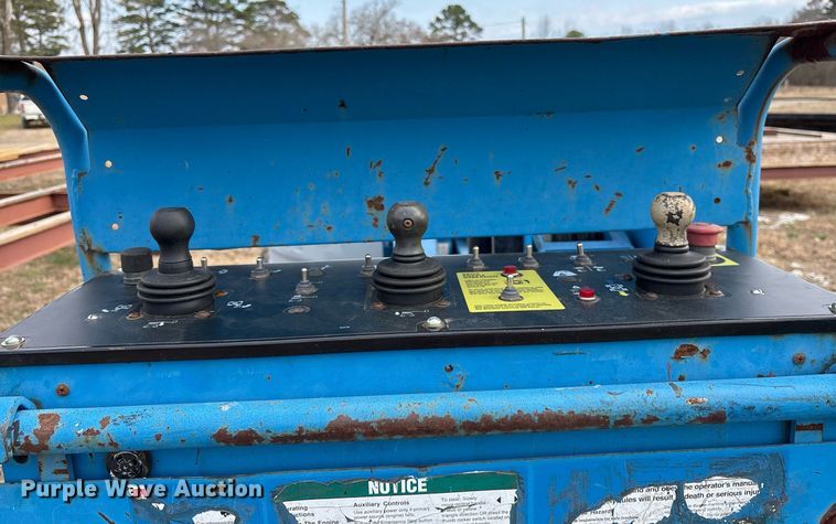 image for item EY9996 2005 Genie Z-45/25 boom lift