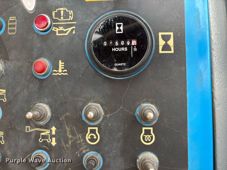 image for item EY9996 2005 Genie Z-45/25 boom lift