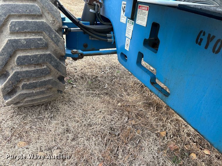 image for item EY9996 2005 Genie Z-45/25 boom lift