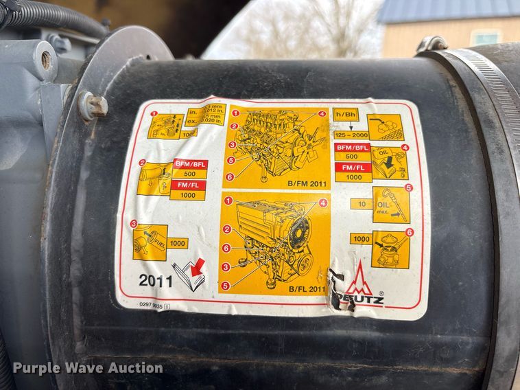 image for item EY9996 2005 Genie Z-45/25 boom lift