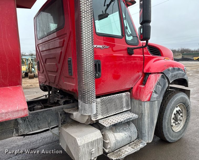 image for item LH9492 2014 International WorkStar 7600  dump truck