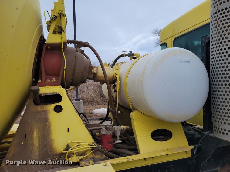 image for item NB9848 2009 Kenworth W900 ready mix truck