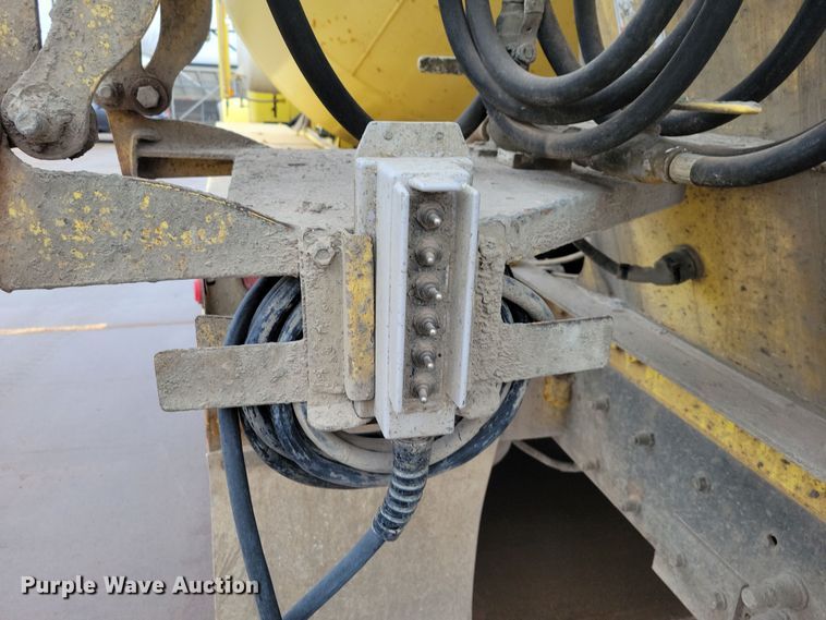 image for item NB9848 2009 Kenworth W900 ready mix truck