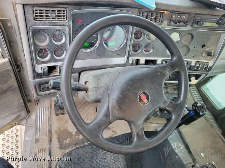 image for item NB9848 2009 Kenworth W900 ready mix truck