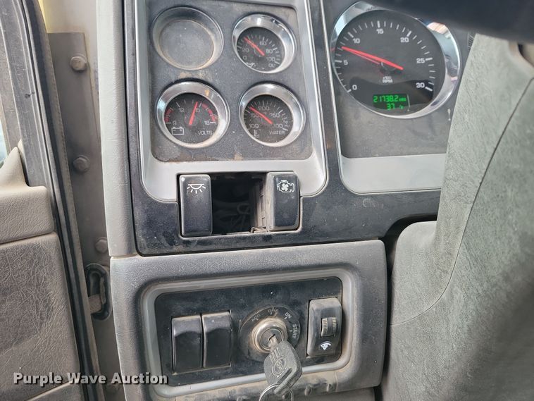 image for item NB9848 2009 Kenworth W900 ready mix truck