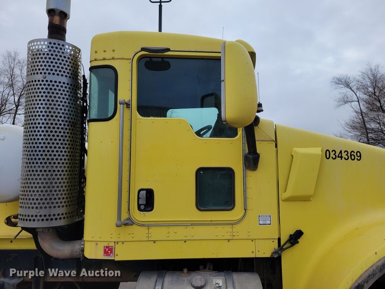 image for item NB9848 2009 Kenworth W900 ready mix truck