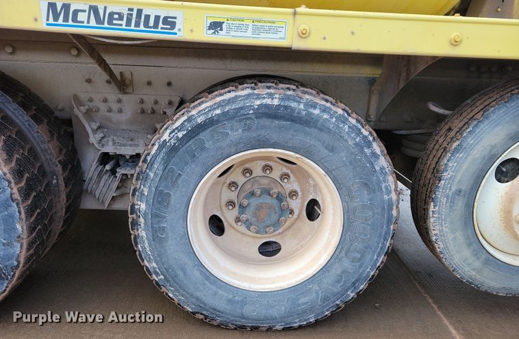 image for item NB9848 2009 Kenworth W900 ready mix truck