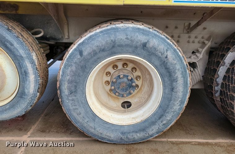 image for item NB9848 2009 Kenworth W900 ready mix truck