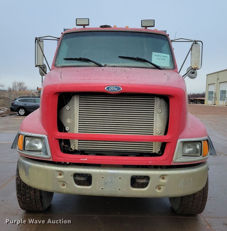 image for item NB9849 1998 Ford LT8513 dump truck