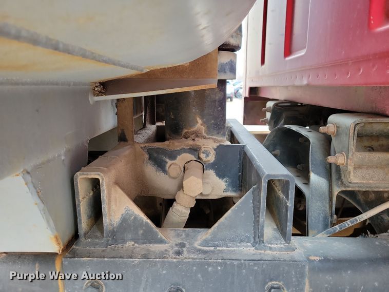 image for item NB9849 1998 Ford LT8513 dump truck