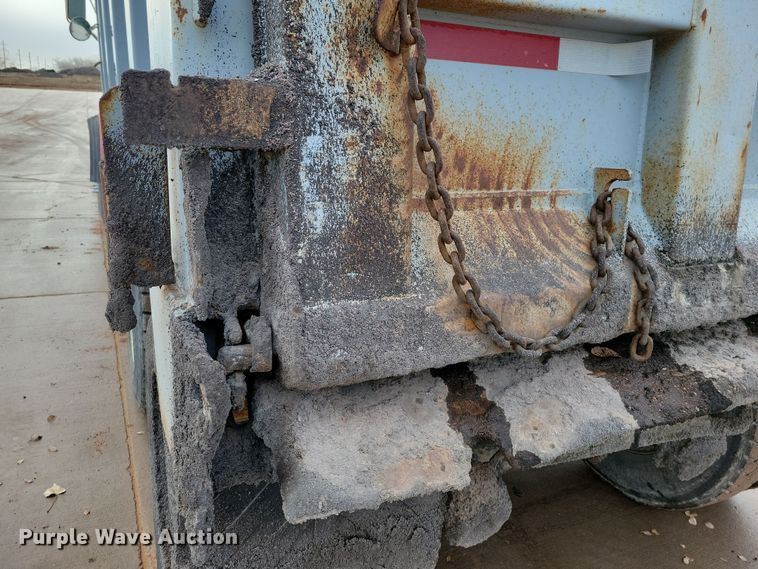 image for item NB9849 1998 Ford LT8513 dump truck