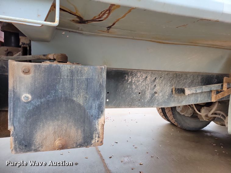 image for item NB9849 1998 Ford LT8513 dump truck