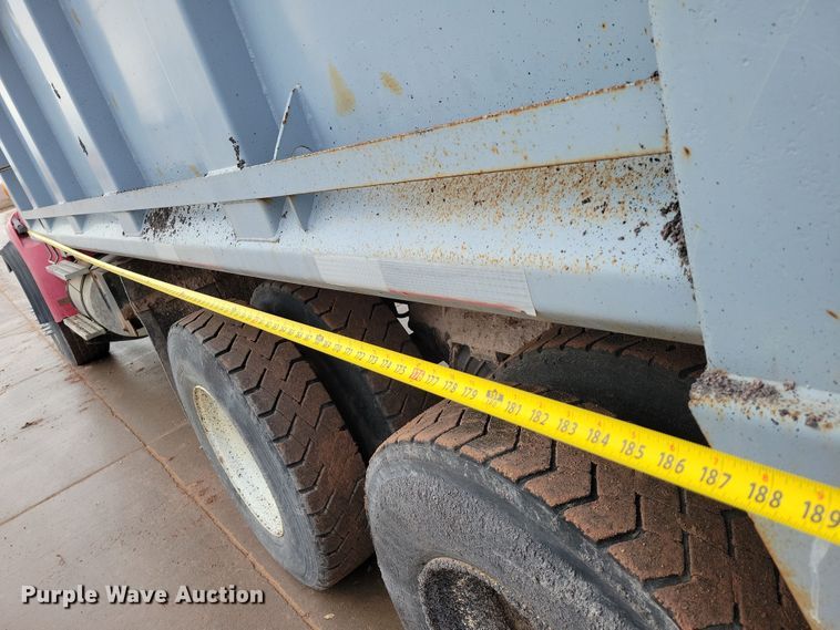 image for item NB9849 1998 Ford LT8513 dump truck