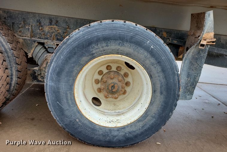 image for item NB9849 1998 Ford LT8513 dump truck