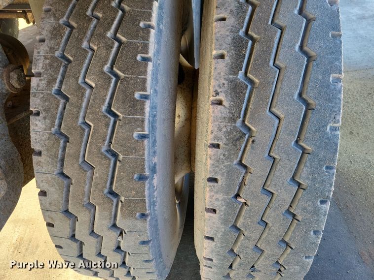 image for item NB9851 2008 Side Dump Industries side dump trailer