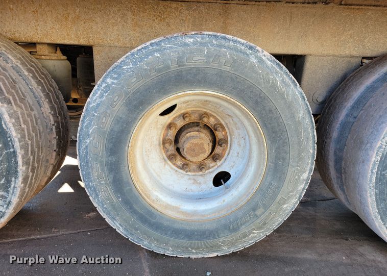 image for item NB9851 2008 Side Dump Industries side dump trailer