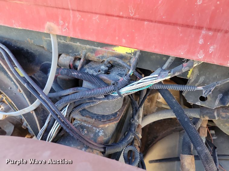 image for item NB9852 1997 Ford L9000 semi truck