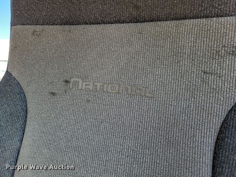 image for item NB9852 1997 Ford L9000 semi truck