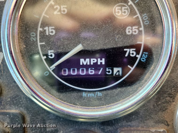 image for item NB9852 1997 Ford L9000 semi truck