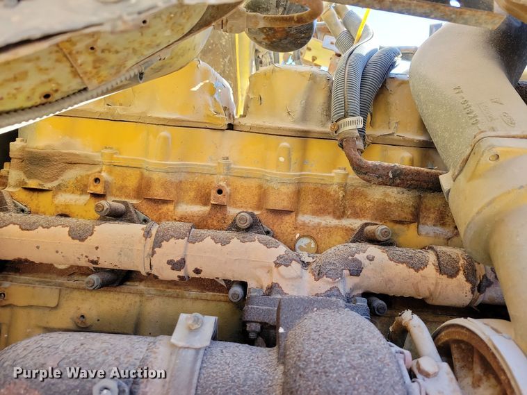 image for item NB9852 1997 Ford L9000 semi truck