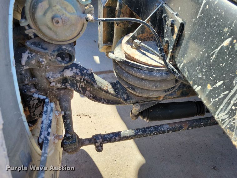 image for item NB9852 1997 Ford L9000 semi truck