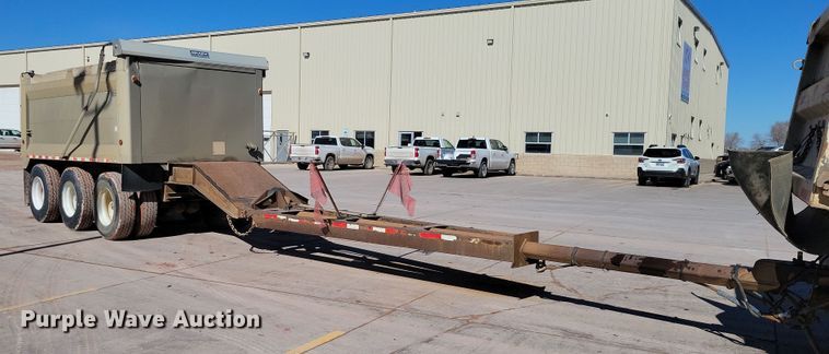 image for item NB9853 2000 Trail King end dump pup trailer