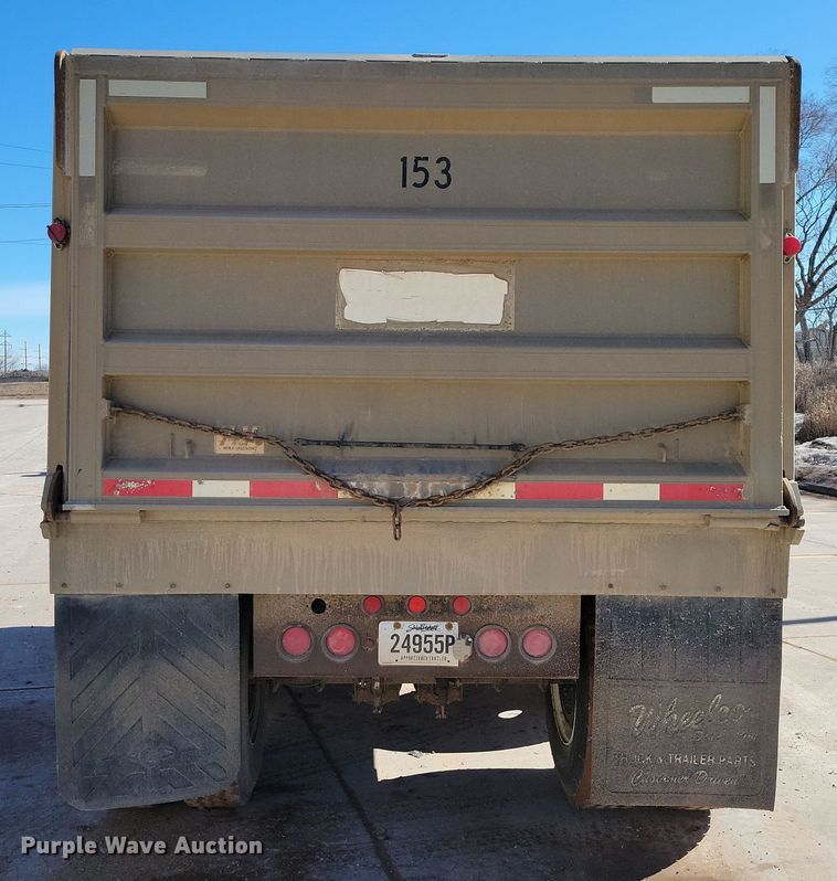 image for item NB9853 2000 Trail King end dump pup trailer