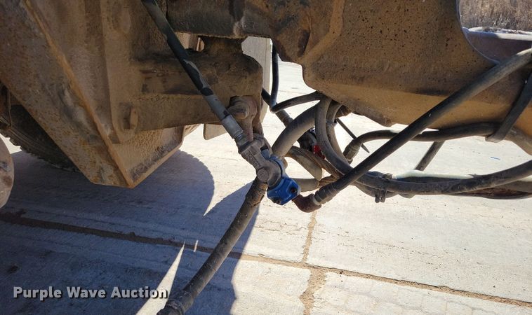 image for item NB9853 2000 Trail King end dump pup trailer