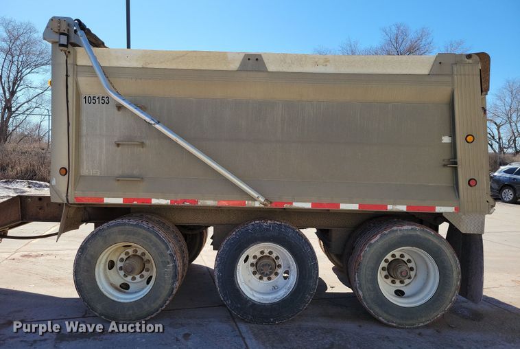image for item NB9853 2000 Trail King end dump pup trailer