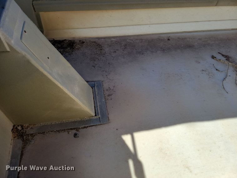 image for item NB9853 2000 Trail King end dump pup trailer