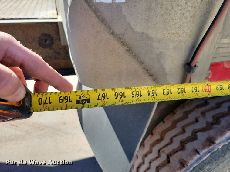 image for item NB9853 2000 Trail King end dump pup trailer