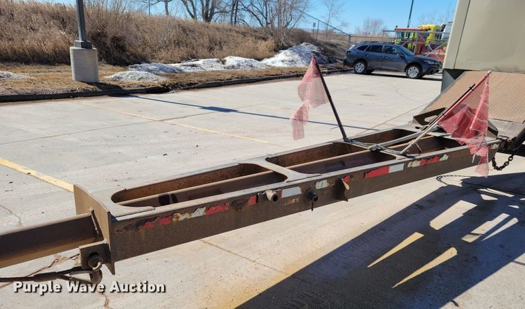 image for item NB9853 2000 Trail King end dump pup trailer
