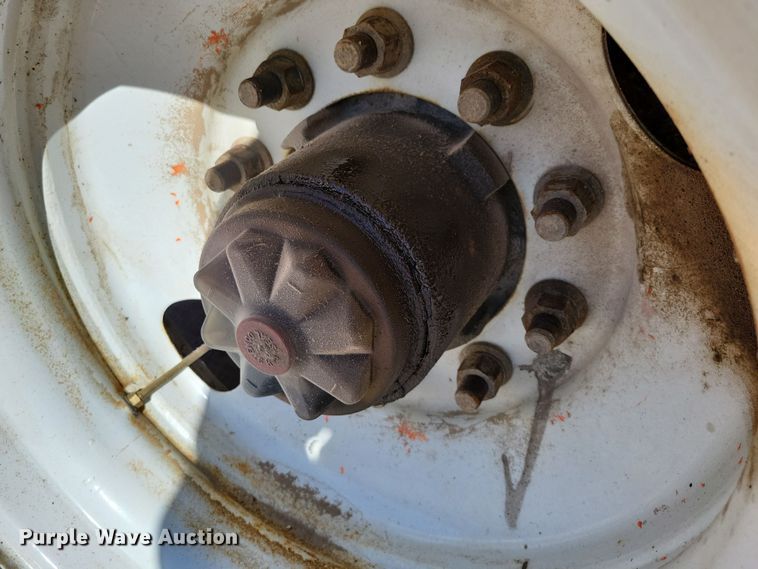 image for item NB9853 2000 Trail King end dump pup trailer