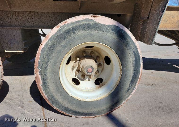 image for item NB9853 2000 Trail King end dump pup trailer