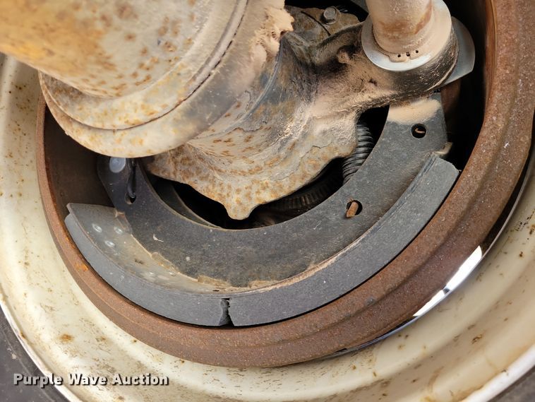 image for item NB9853 2000 Trail King end dump pup trailer