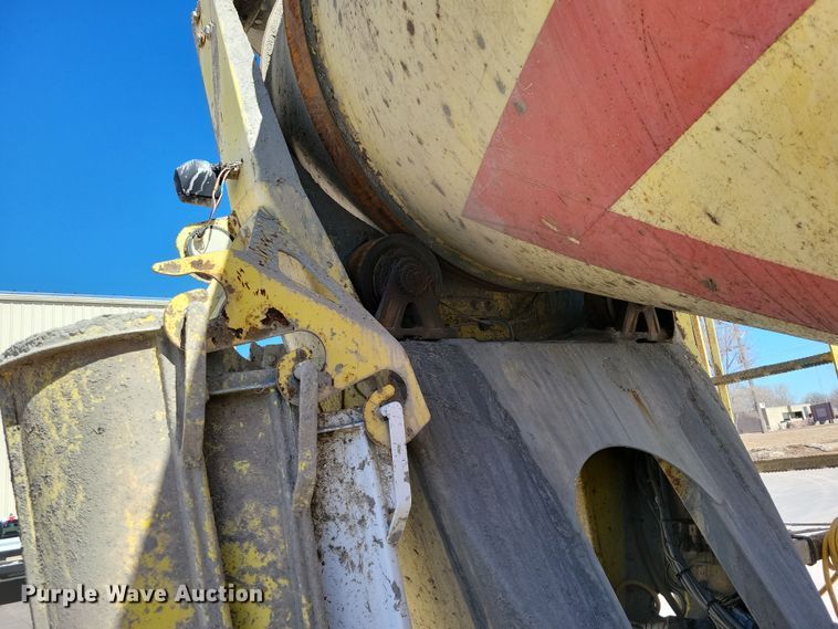 image for item NB9854 2006 Kenworth W900 ready mix truck