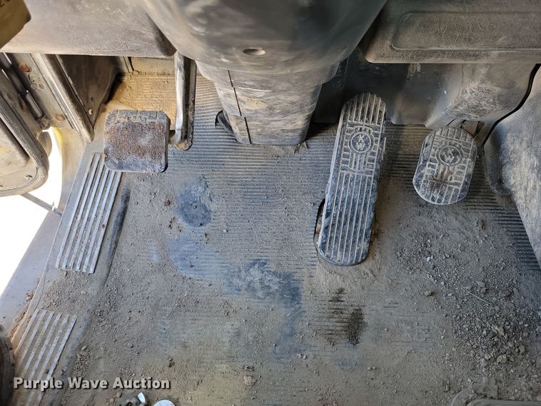 image for item NB9854 2006 Kenworth W900 ready mix truck